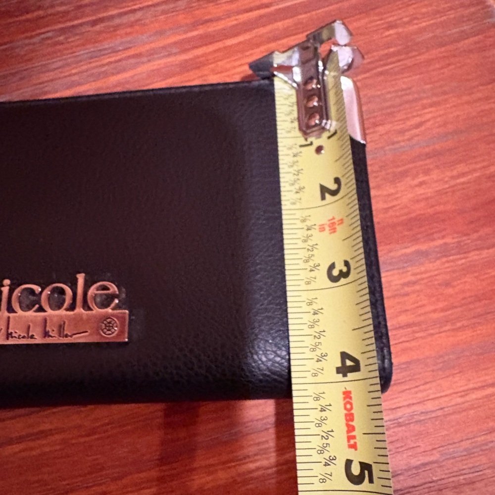 Nicole by Nicole Miller Womens
Pebbled Pvc Leather Zip/Snap Black
Wallet - Picture 12 of 12